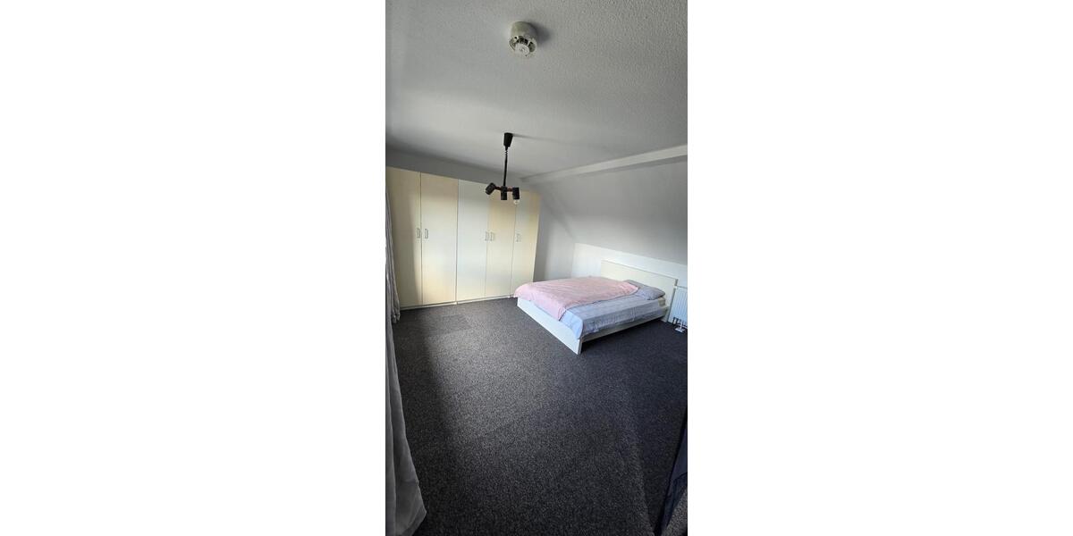 Etagenwohnung Krefeld Dießem - 1 Zimmer, 50 m&sup2;, 650&euro; | Angebot:25858748