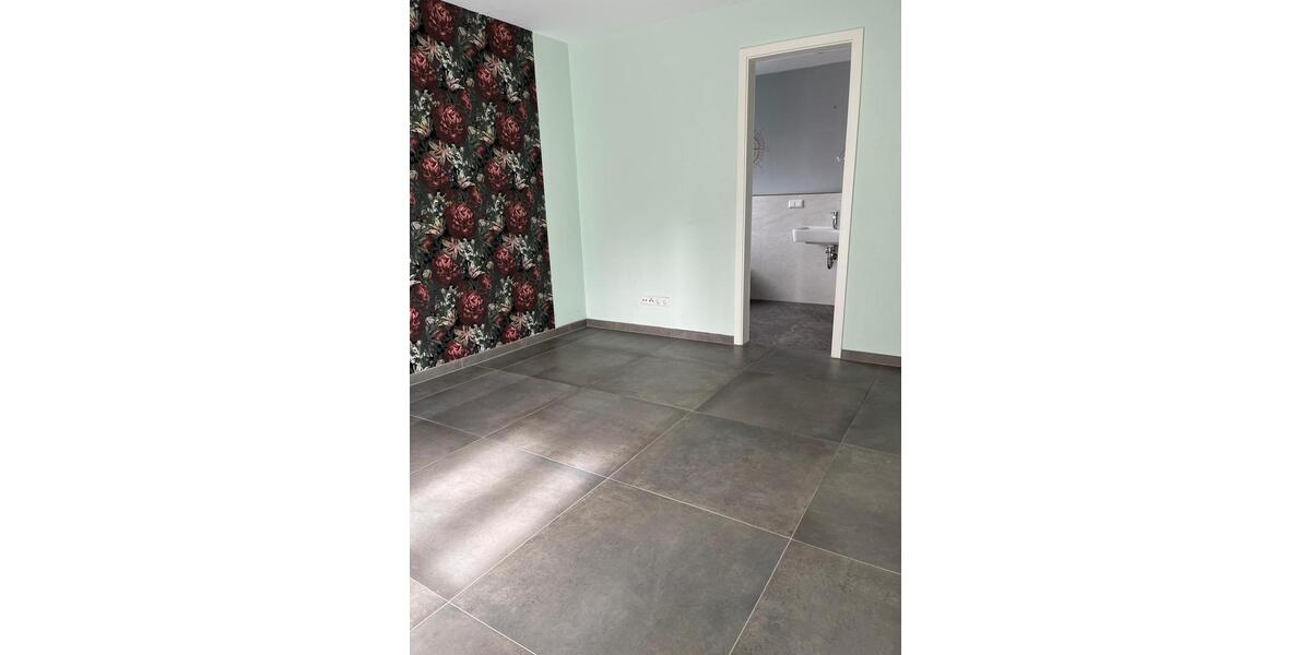 Etagenwohnung Duisburg Rheinhausen - 3 Zimmer, 94 m&sup2;, 1.100&euro; | Angebot:26014773