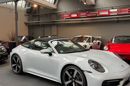 Porsche 992 6.057 km 153.800 &euro; Leichlingen (Rheinland) 42799