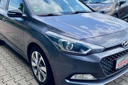 Hyundai i20 89.520 km 7.999 &euro; Moers 47445