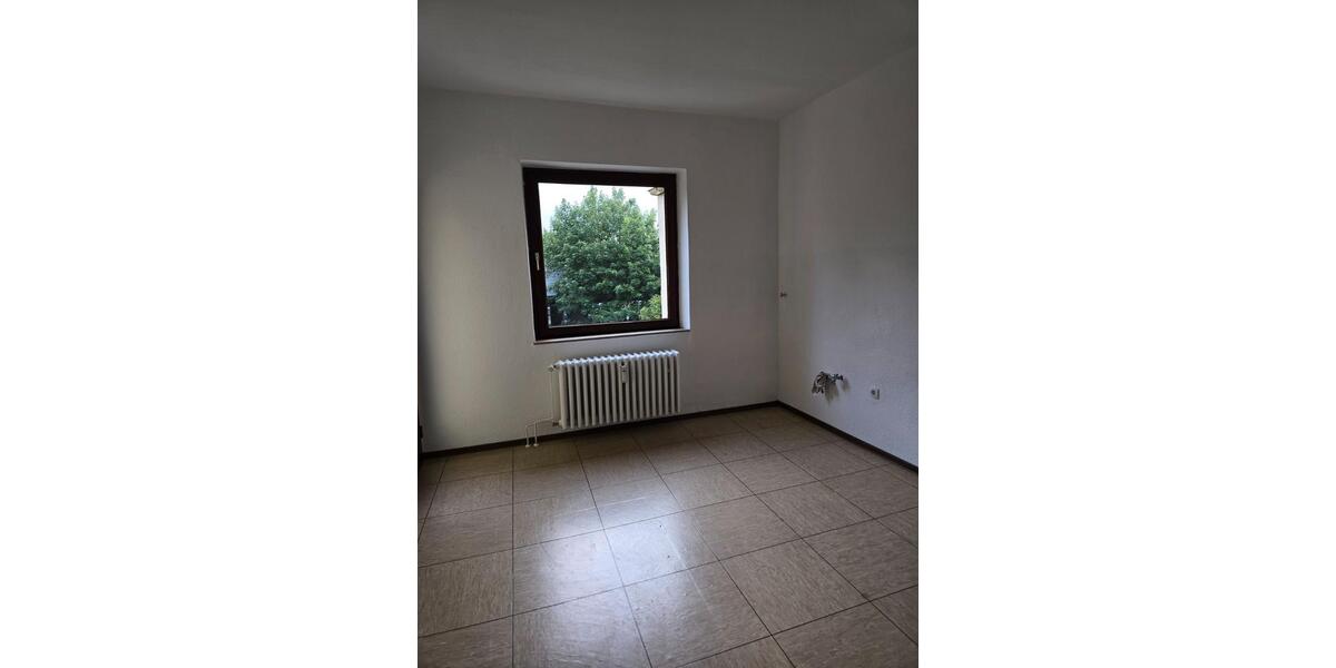 Etagenwohnung Duisburg Mittelmeiderich - 3 Zimmer, 78 m&sup2;, 600&euro; | Angebot:27592745