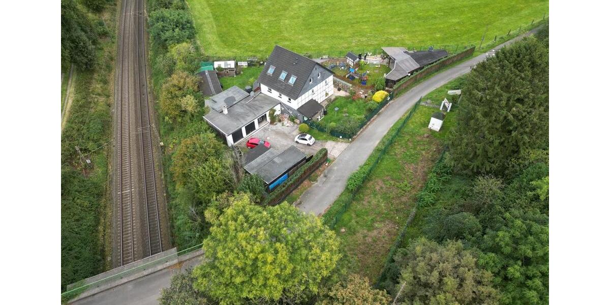 Mehrfamilienhaus, Wohnhaus Haan - 9 Zimmer, 200 m&sup2;, 549.000&euro; | Angebot:27618141