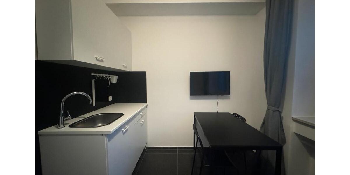Erdgeschoßwohnung Düsseldorf Derendorf - 1 Zimmer, 20 m&sup2;, 648&euro; | Angebot:25759348