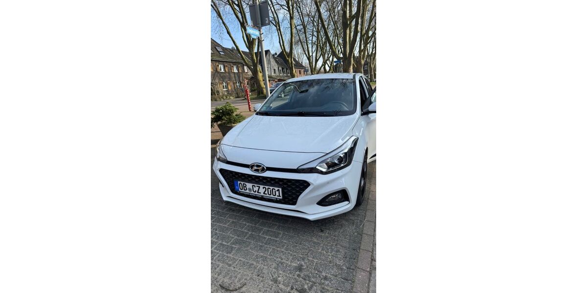 Hyundai i20 55.000 km 11.999 &euro; Oberhausen 46119