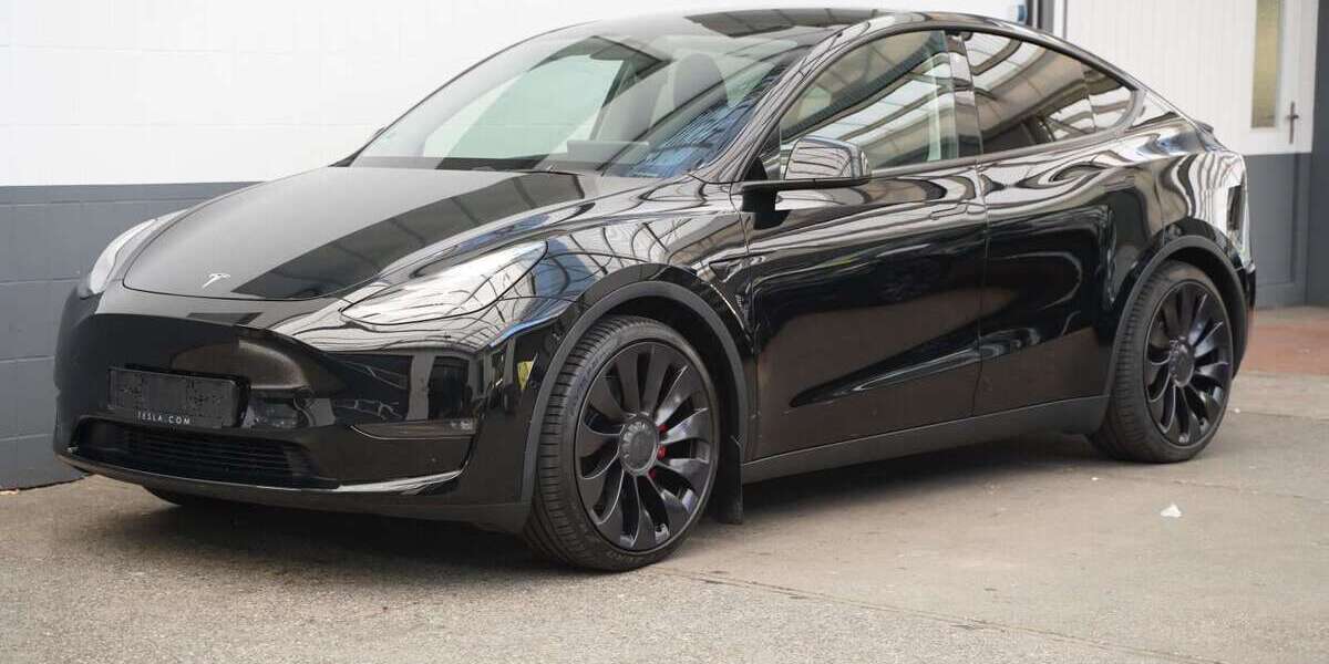 Tesla Model Y 72.592 km 34.750 &euro; Mönchengladbach 41236