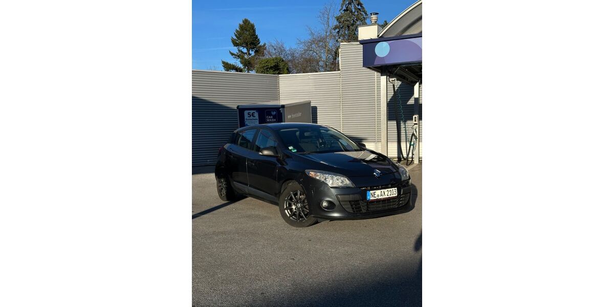 Renault Megane 168.560 km 4.199 &euro; Neuss 41460