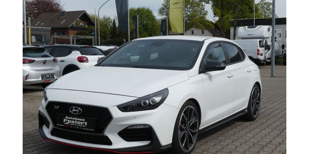 Hyundai i30 16.900 km 23.590 &euro; Oberhausen 46147