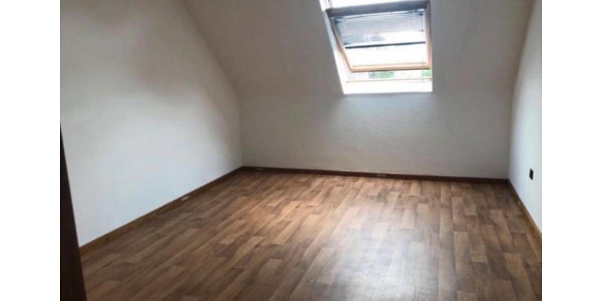 Dachgeschoßwohnung Kaarst - 2 Zimmer, 63 m&sup2;, 770&euro; | Angebot:26021450