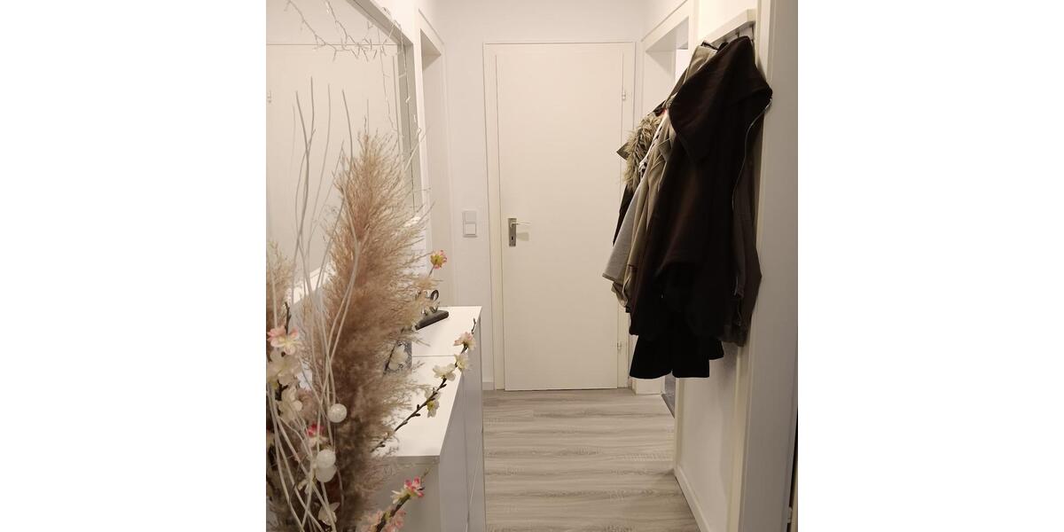 Etagenwohnung Mönchengladbach - 4 Zimmer, 89 m&sup2;, 850&euro; | Angebot:25805572