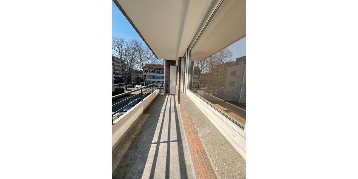 Etagenwohnung Neuss Augustinusviertel - 1 Zimmer, 77 m&sup2;, 889&euro; | Angebot:25854645