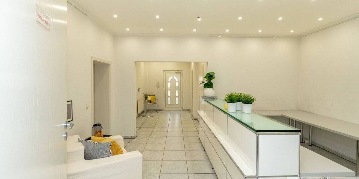 Mehrfamilienhaus, Wohnhaus Düsseldorf Benrath Benrath - 1 Zimmer, 226 m&sup2;, 3.000&euro; | Angebot:26687558
