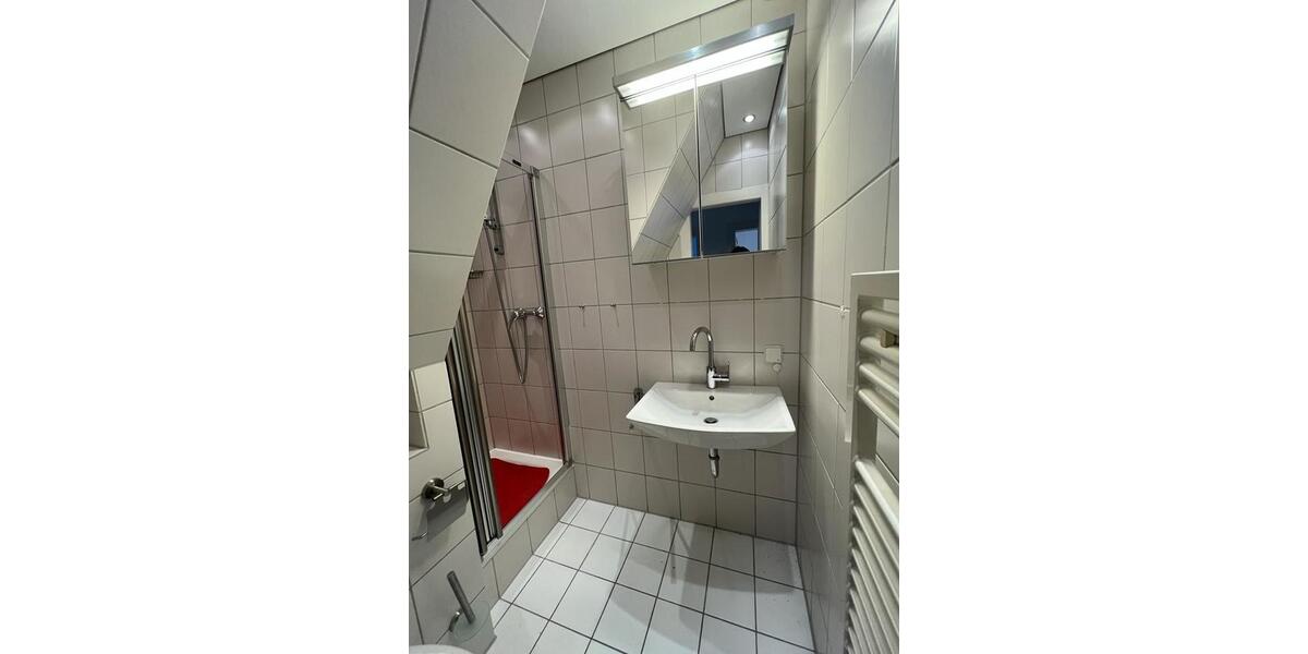 Dachgeschoßwohnung Krefeld Bockum - 2 Zimmer, 51 m&sup2;, 597&euro; | Angebot:26532551