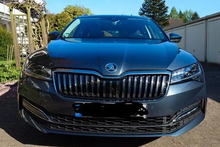 Skoda Superb 75.000 km 32.000 &euro; Oberhausen 46149