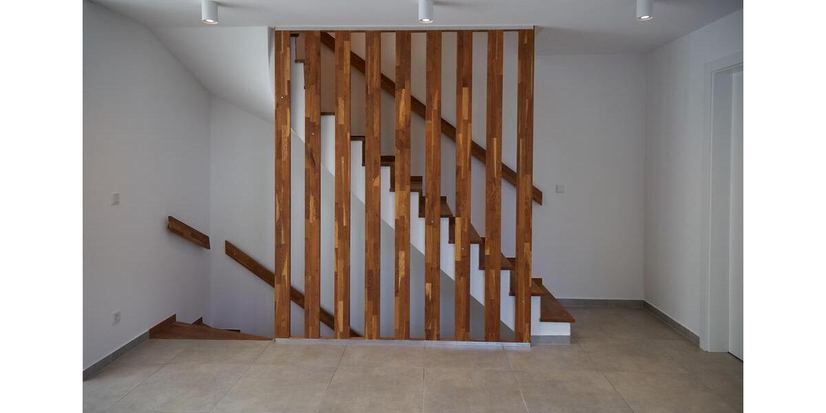 Doppelhaushälfte Meerbusch - 5 Zimmer, 205 m&sup2;, 2.800&euro; | Angebot:25905974