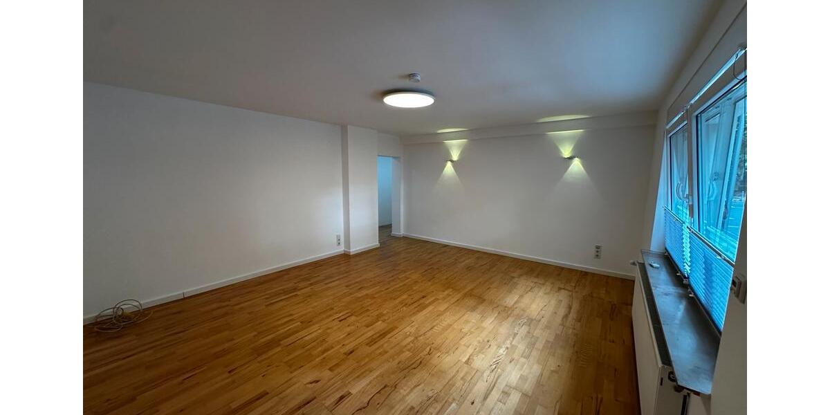 Erdgeschoßwohnung Krefeld - 3 Zimmer, 77 m&sup2;, 1.031&euro; | Angebot:26005017