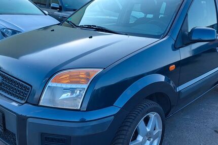 Ford Fusion 207.000 km 2.499 &euro; Moers 47441