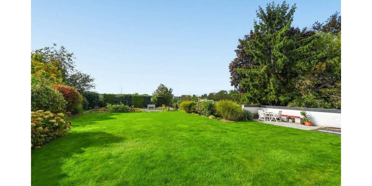 Einfamilienhaus Düsseldorf Angermund - 5 Zimmer, 314 m&sup2;, 1.890.000&euro; | Angebot:25776499