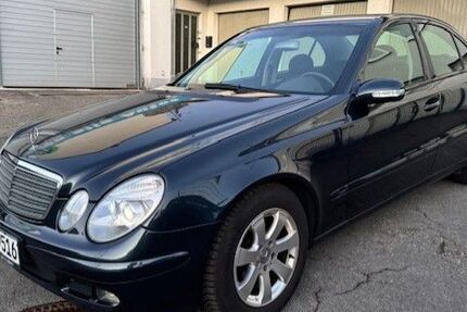 Mercedes-Benz E 220 142.000 km 6.999 &euro; Neuss 41460