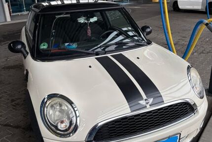 Mini ONE 143.000 km 3.700 &euro; Grefrath 47929
