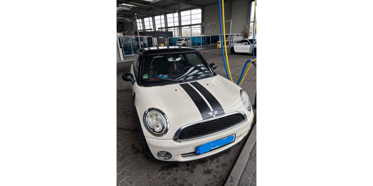 Mini ONE 143.000 km 3.700 &euro; Grefrath 47929