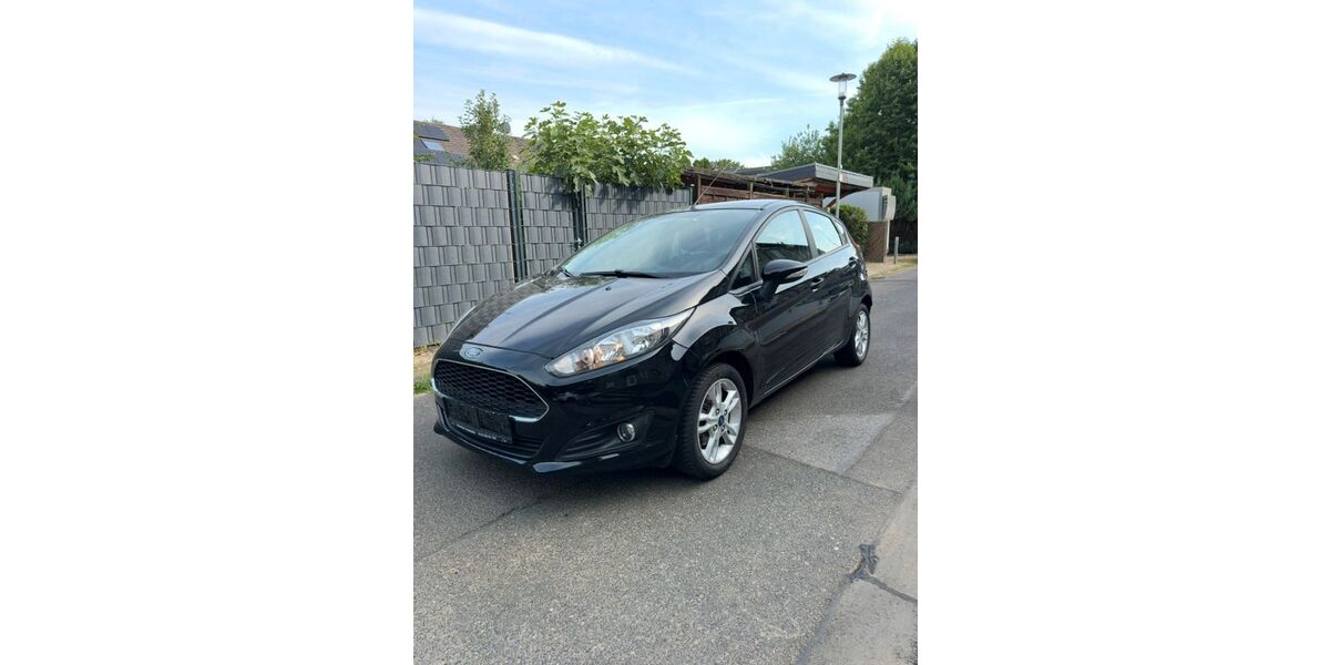 Ford Fiesta 40.520 km 7.499 &euro; Grevenbroich 41515