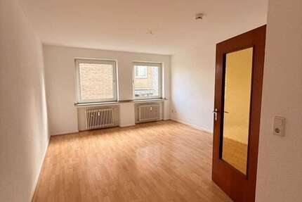 Wohnung Düsseldorf Unterbach - 1 Zimmer, 35 m&sup2;, 542&euro; | Angebot:27731248