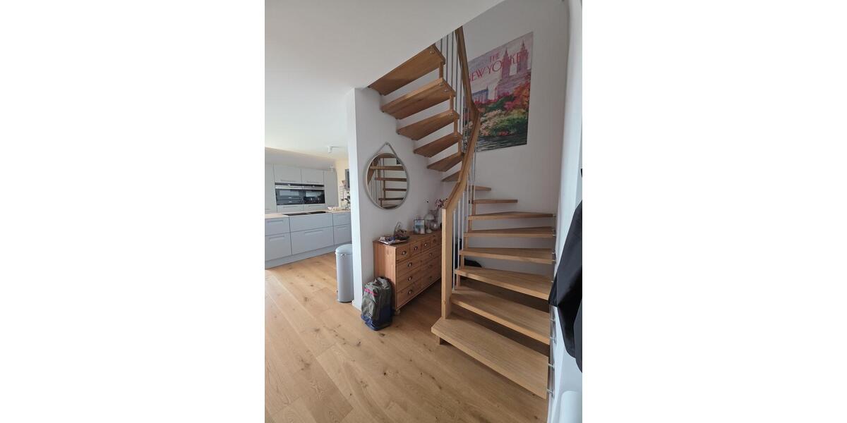 Etagenwohnung Hilden Forstbach - 4 Zimmer, 135 m&sup2;, 1.990&euro; | Angebot:25406505