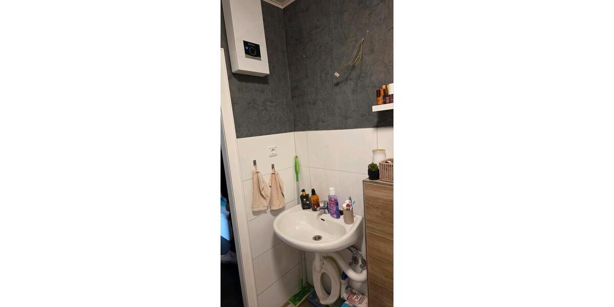 Etagenwohnung Duisburg Mittelmeiderich - 2.5 Zimmer, 70 m&sup2;, 720&euro; | Angebot:25974984