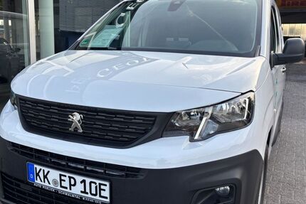 Peugeot Partner 9.900 km 28.990 &euro; Schwalmtal 41366