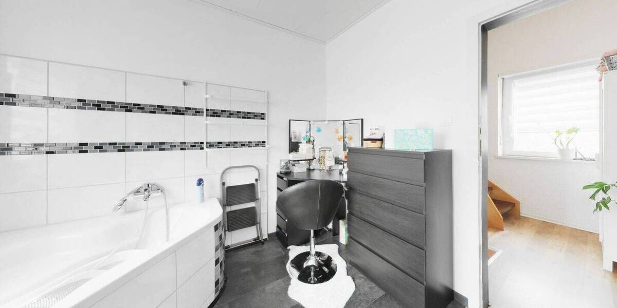 Einfamilienhaus Mönchengladbach Wetschewell - 5 Zimmer, 95 m&sup2;, 299.000&euro; | Angebot:26695596