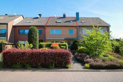 Haus Dormagen / Delhoven Delhoven - 7 Zimmer, 126 m&sup2;, 450.000&euro; | Angebot:26703993