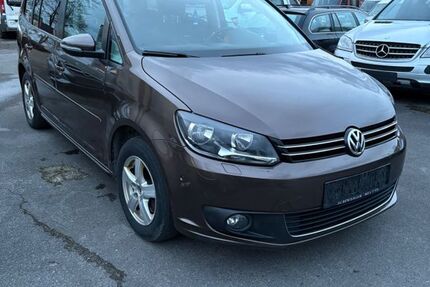 VW Touran 269.000 km 4.500 &euro; Düsseldorf 40589