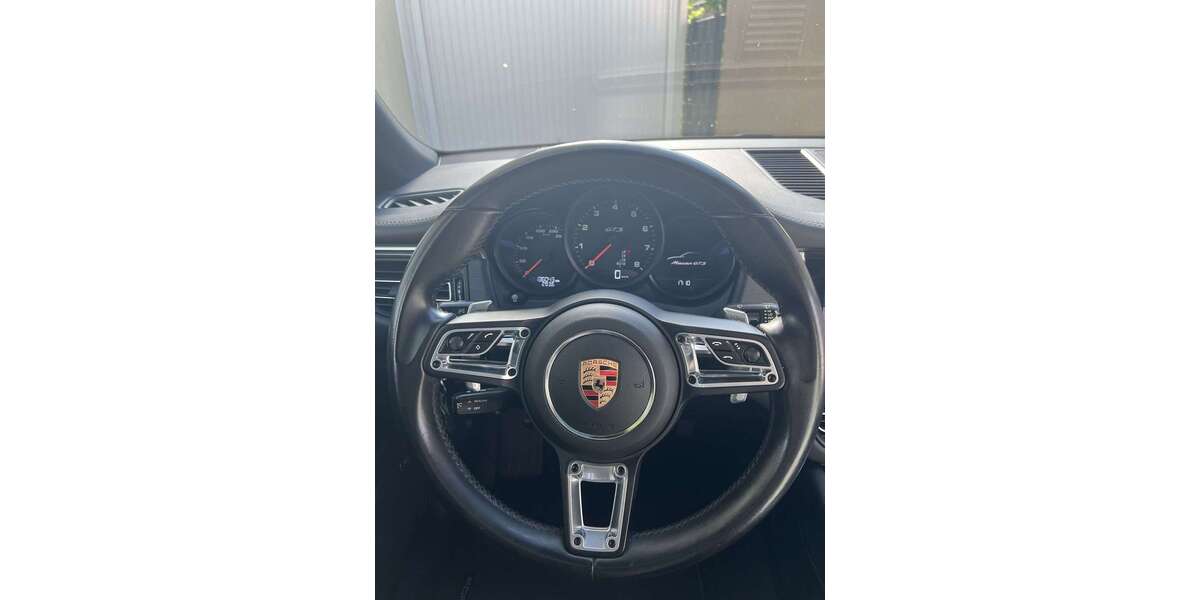 Porsche Macan 137.000 km 47.800 &euro; Duisburg 47228