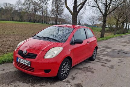 Toyota Yaris 212.000 km 1.900 &euro; Dormagen 41542