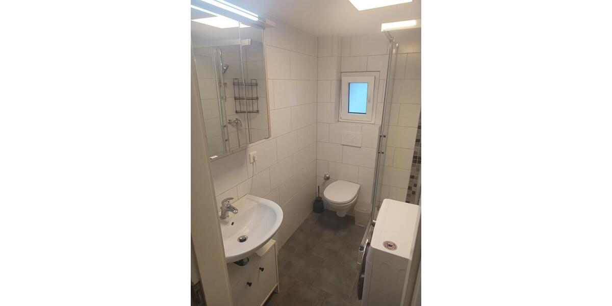 Dachgeschoßwohnung Krefeld - 1 Zimmer, 41 m&sup2;, 600&euro; | Angebot:25968676