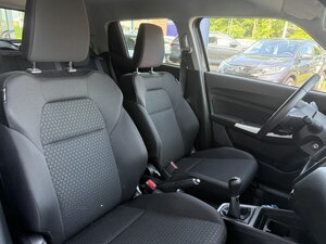 Suzuki Swift Comfort Hybrid +Sitzhzg.+CarPlay+LED+ 36.416 km 13.450 &euro; Meerbusch 40667