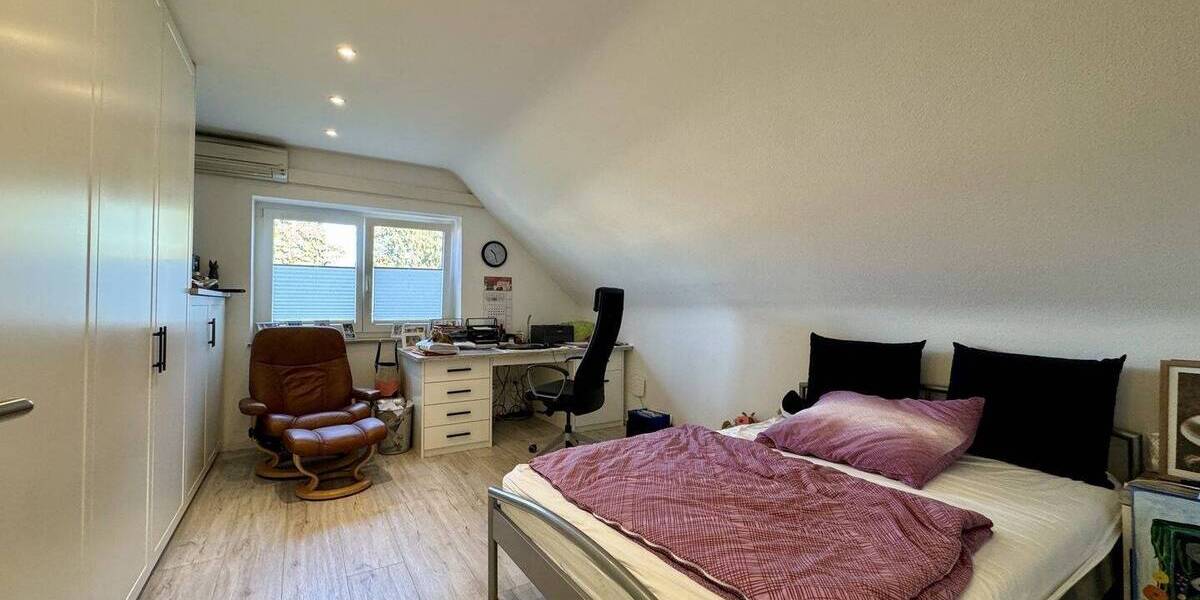 Einfamilienhaus Krefeld Verberg - 4 Zimmer, 119 m&sup2;, 595.000&euro; | Angebot:25744002