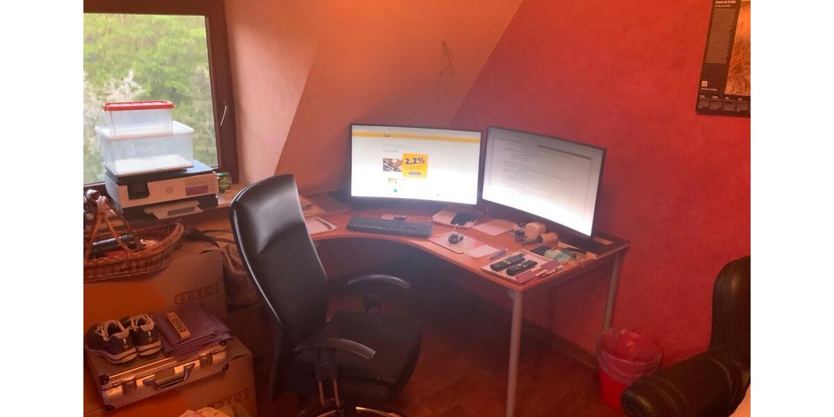 Dachgeschoßwohnung Neuss Gnadental - 5 Zimmer, 177 m&sup2;, 2.250&euro; | Angebot:26384336