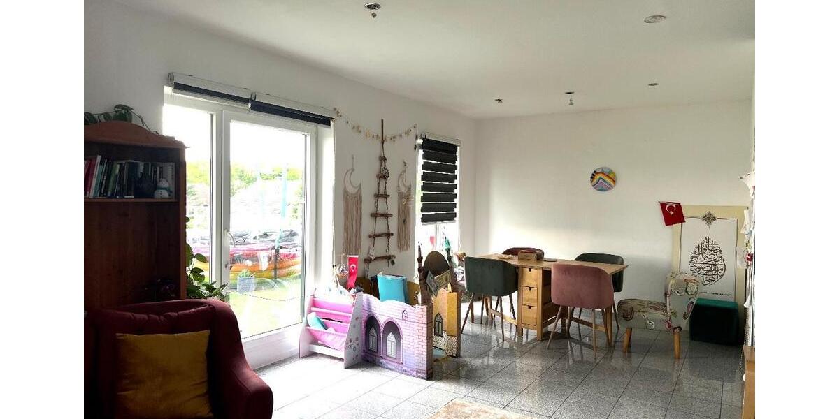 Terrassenwohnung Oberhausen Biefang - 3 Zimmer, 108 m&sup2;, 1.500&euro; | Angebot:26566472