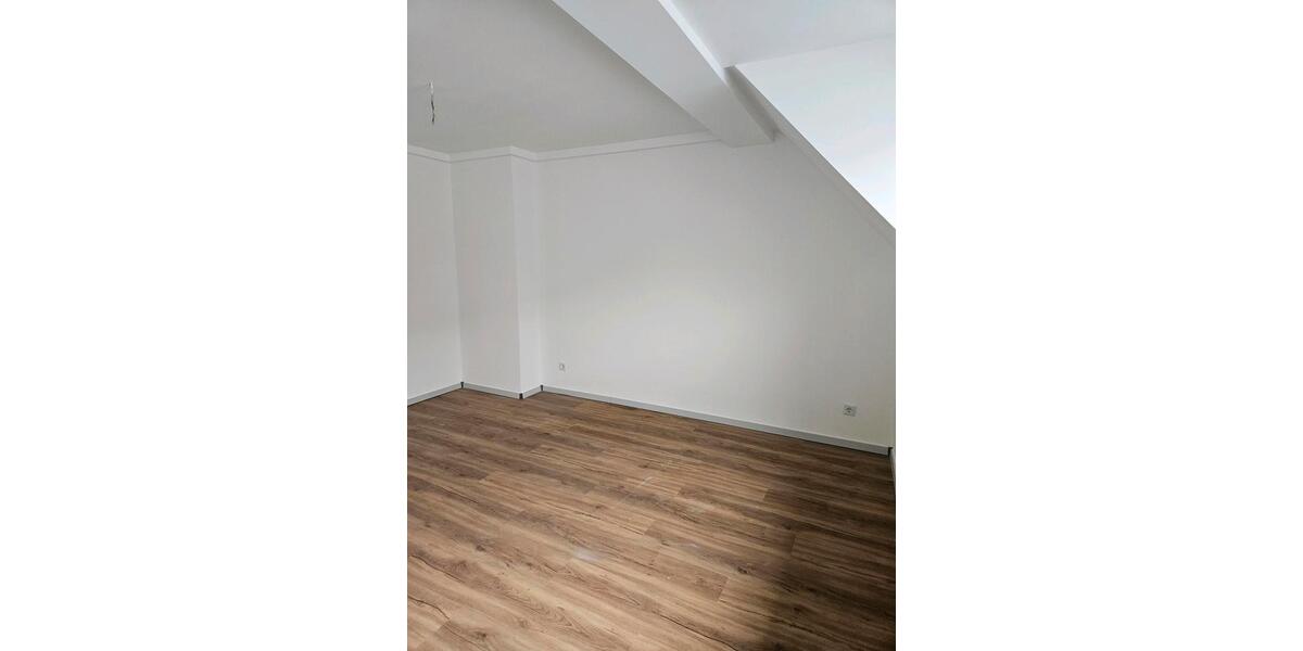 Dachgeschoßwohnung Duisburg Duisburg-Mitte - 2 Zimmer, 45 m&sup2;, 450&euro; | Angebot:26659109