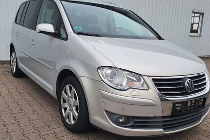 VW Touran 200.900 km 4.950 &euro; Kamp-Lintfort 47475