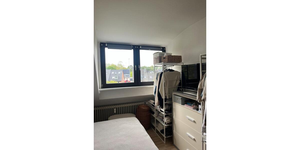 Dachgeschoßwohnung Mönchengladbach Süd - 2 Zimmer, 35 m&sup2;, 510&euro; | Angebot:26485657