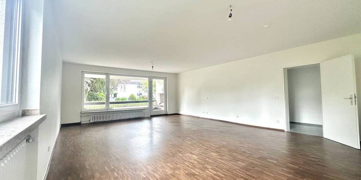 Etagenwohnung Neuss Gnadental - 4 Zimmer, 140 m&sup2;, 1.550&euro; | Angebot:26616356