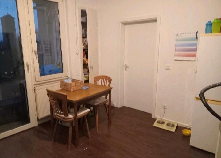 Etagenwohnung Neuss - 1 Zimmer, 25 m&sup2;, 200&euro; | Angebot:24532103