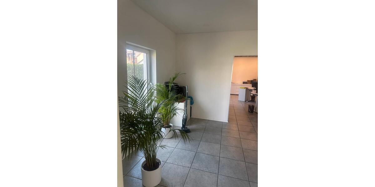 Gewerbeobjekt Mönchengladbach Süd - 1.650&euro; | Angebot:25970100