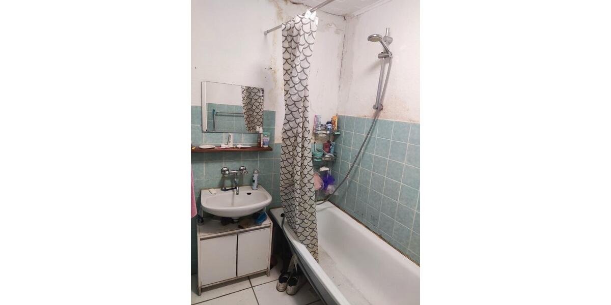 Etagenwohnung Duisburg Essenberg - 3 Zimmer, 84 m&sup2;, 65.000&euro; | Angebot:27630516