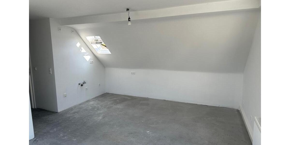 Dachgeschoßwohnung Duisburg Hochheide - 2.5 Zimmer, 49 m&sup2;, 452&euro; | Angebot:26627518