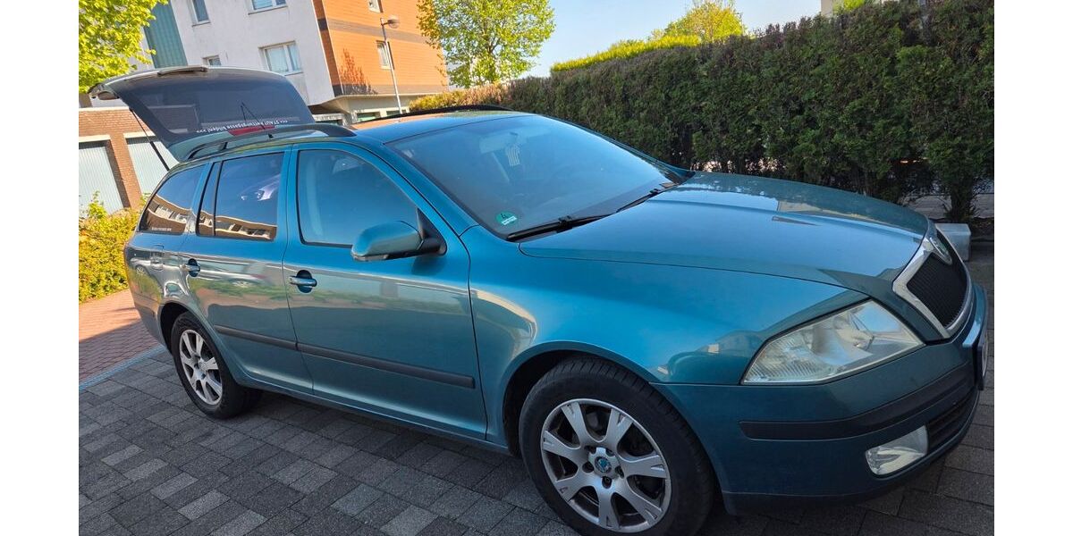 Skoda Octavia 195.000 km 2.700 &euro; Kamp-Lintfort 47475