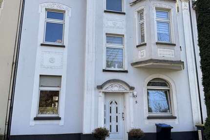 Haus Duisburg Mittelmeiderich - 7 Zimmer, 227 m&sup2;, 355.000&euro; | Angebot:26401032