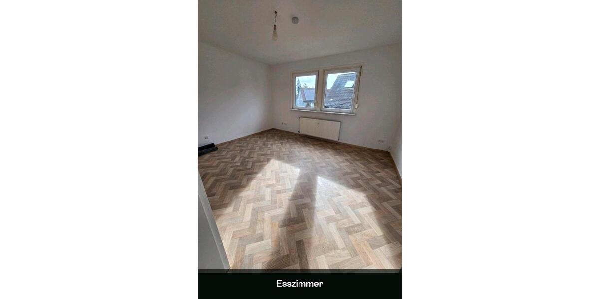 Dachgeschoßwohnung Velbert Velbert-Mitte - 3.5 Zimmer, 70 m&sup2;, 850&euro; | Angebot:26577484
